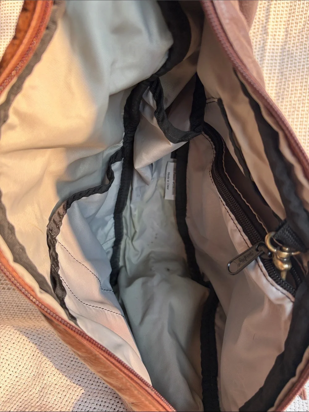 AmeriBag Healthy Back Bag in brown